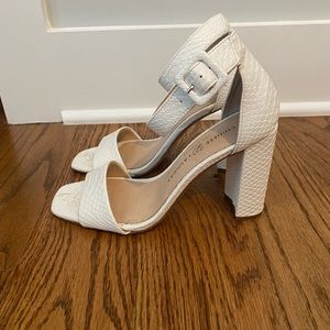 Chinese Laundry Jettie White Snake Print Heel